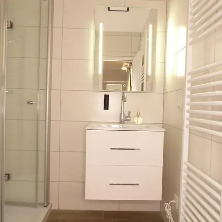 Sunshine Pool Sauna Terrasse Wifi Appartement