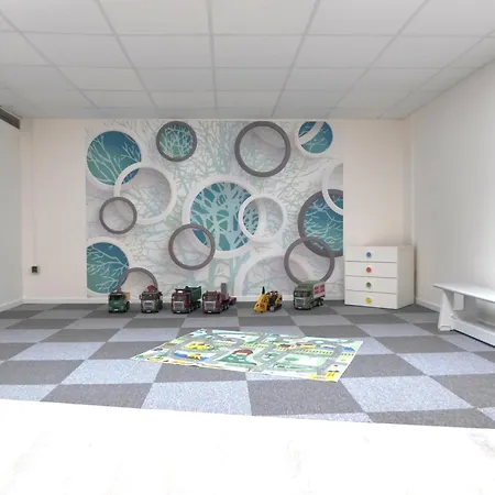 Appartement Sunshine Pool Sauna Terrasse Wifi